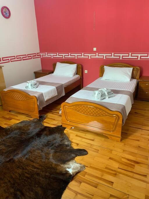 Christina'S House With 2 Bedrooms And Free Parking Αργυρόκαστρο Εξωτερικό φωτογραφία