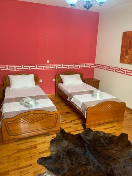 Christina'S House With 2 Bedrooms And Free Parking Αργυρόκαστρο Εξωτερικό φωτογραφία