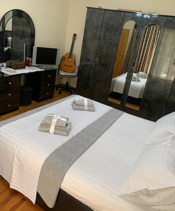 Christina'S House With 2 Bedrooms And Free Parking Αργυρόκαστρο Εξωτερικό φωτογραφία